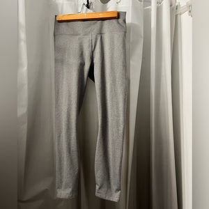 Fabletics Define Powerhold High Waisted 7/8 legging